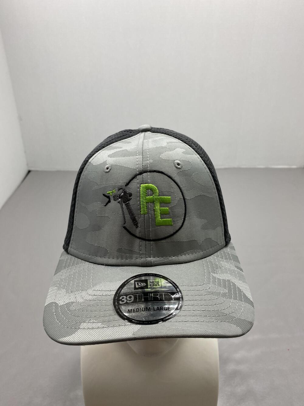 New Era Hat Cap Trucker Fitted Mens M Gray Camouflage Mesh 39THIRTY Stretch